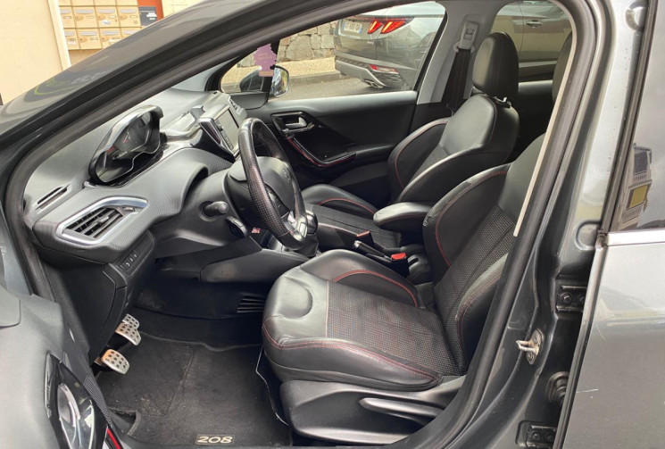 Peugeot 208 Phase 2 5 Portes 1.2 THP 110 cv GT-LINE