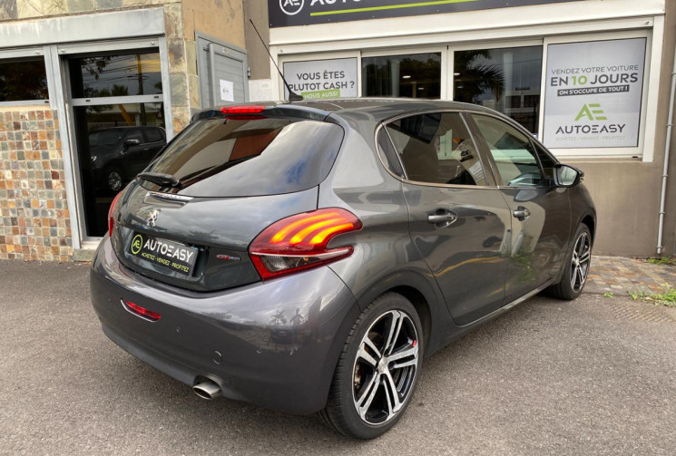 Peugeot 208 Phase 2 5 Portes 1.2 THP 110 cv GT-LINE