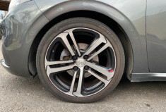 Peugeot 208 Phase 2 5 Portes 1.2 THP 110 cv GT-LINE