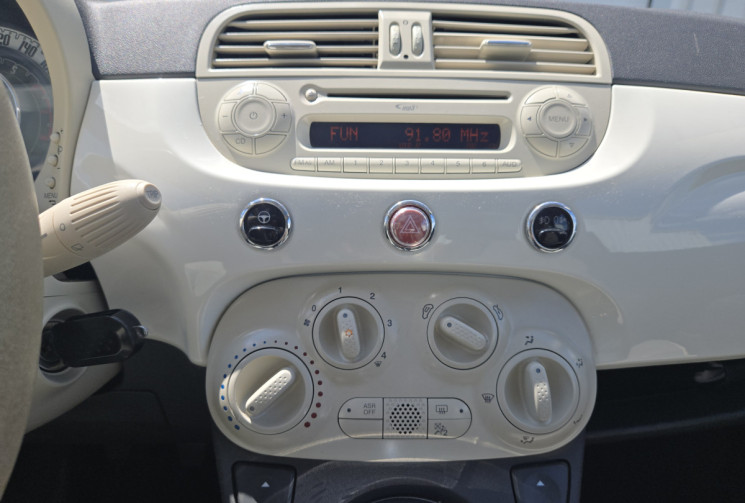 FIAT 500 III Phase 2 1.2 MPi 8V 69 cv LOUNGE * Toit pano* distribution ok * entretien à jour*