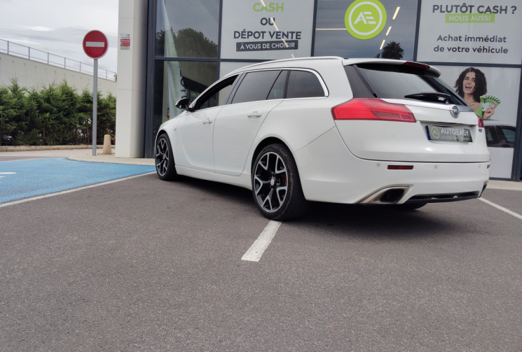 Opel INSIGNIA SPORTS TOURER 2.8 V6 TURBO 325 OPC
