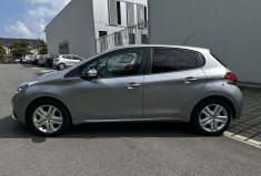 Peugeot 208 1.5 BLUEHDI 100ch Signature 1ère 