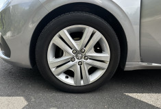 Peugeot 208 1.5 BLUEHDI 100ch Signature 1ère 