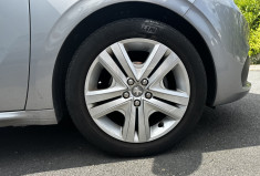 Peugeot 208 1.5 BLUEHDI 100ch Signature 1ère 