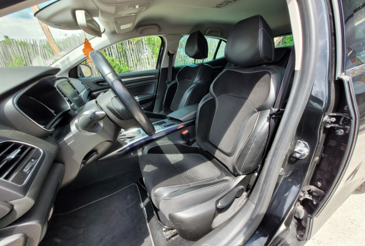 Renault Megane IV TCE 130 ENERGY INTENS