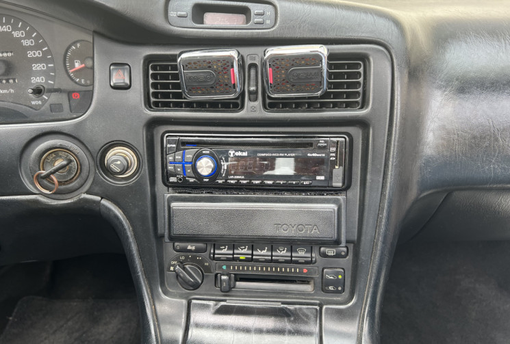 Toyota MR 2 2.0 GTI 16V 160 CH 