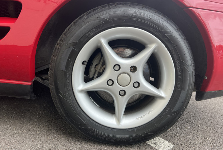 Toyota MR 2 2.0 GTI 16V 160 CH 