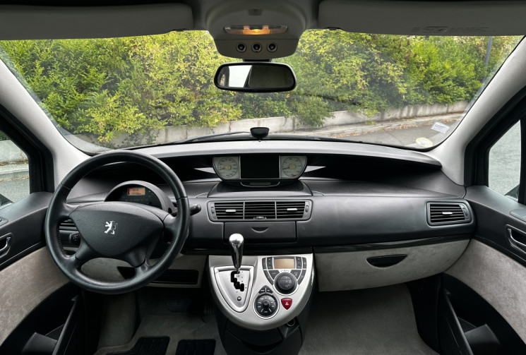 Peugeot 807 2.0 HDI 163ch Allure Superbe état