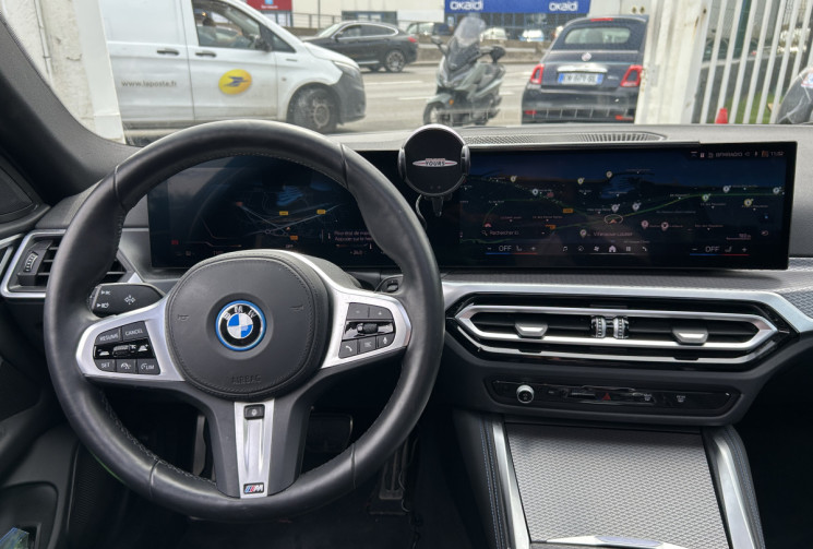BMW i4 eDrive40 340 Ch M Sport * TOIT OUVRANT * 1 ER MAIN * CARPLAY