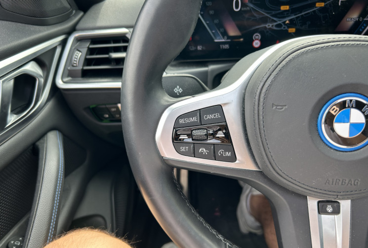 BMW i4 eDrive40 340 Ch M Sport * TOIT OUVRANT * 1 ER MAIN * CARPLAY