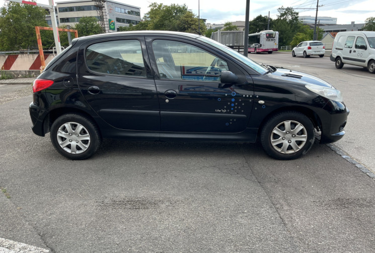 Peugeot 206+ 1.4 i 75 cv