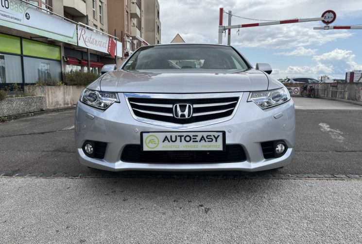 Honda ACCORD Berline 2.2 i-DTEC DPF Auto-S 150 cv Boîte auto