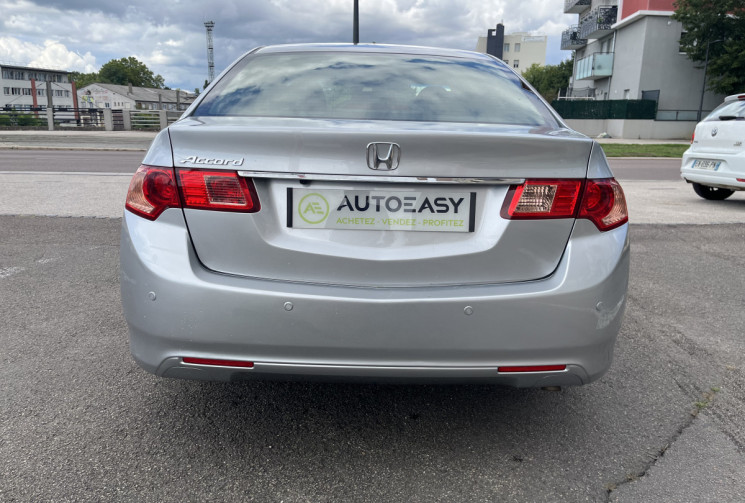 Honda ACCORD Berline 2.2 i-DTEC DPF Auto-S 150 cv Boîte auto