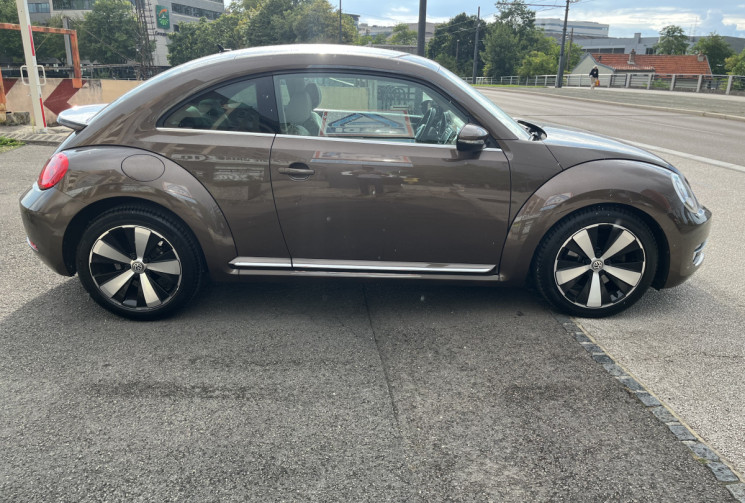 Volkswagen New Beetle II 1.4 TSi DSG 160 cv Boîte auto