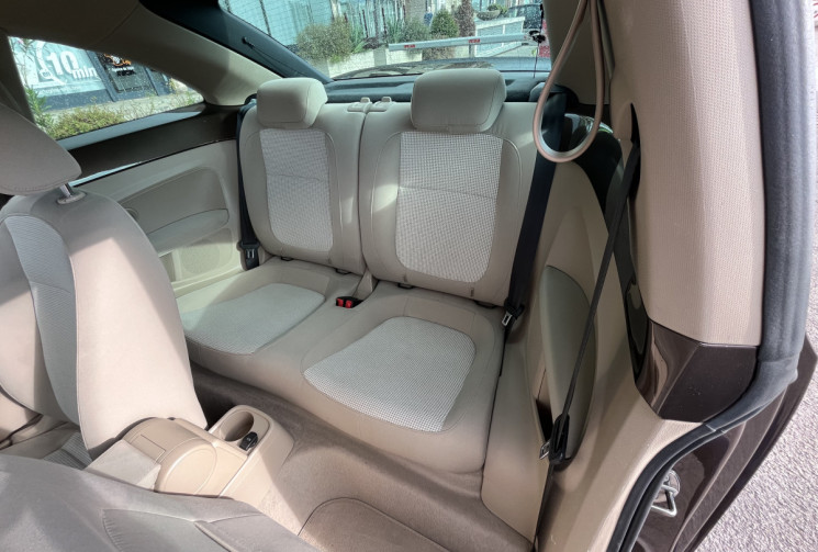Volkswagen New Beetle II 1.4 TSi DSG 160 cv Boîte auto