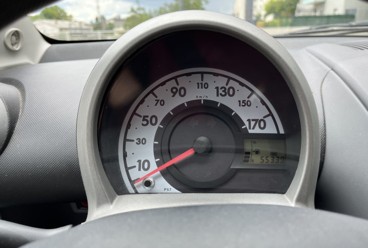 Toyota Aygo 5 Portes 1.0 VVTi 68 cv
