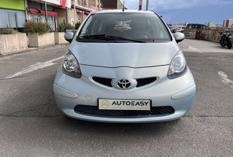 Toyota Aygo 5 Portes 1.0 VVTi 68 cv