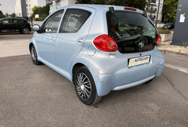 Toyota Aygo 5 Portes 1.0 VVTi 68 cv