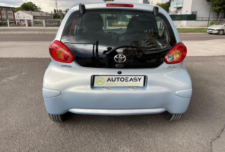 Toyota Aygo 5 Portes 1.0 VVTi 68 cv