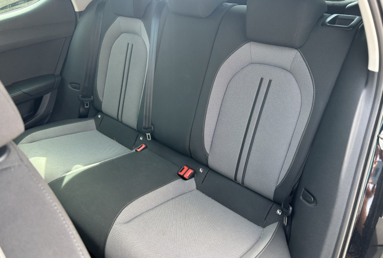 SEAT Leon 1.0 eTSI 110 Ch DSG7 Urban * CARPLAY * CAMERA * DIGITAL COCKPIT
