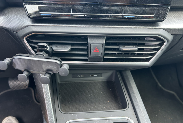 SEAT Leon 1.0 eTSI 110 Ch DSG7 Urban * CARPLAY * CAMERA * DIGITAL COCKPIT