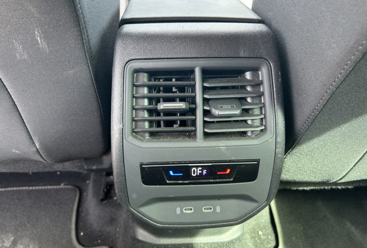SEAT Leon 1.0 eTSI 110 Ch DSG7 Urban * CARPLAY * CAMERA * DIGITAL COCKPIT