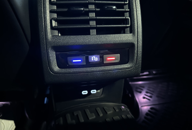 Volkswagen Golf R-Line 2.0 TDI SCR 150 ch DSG7/Entretien complet à jour