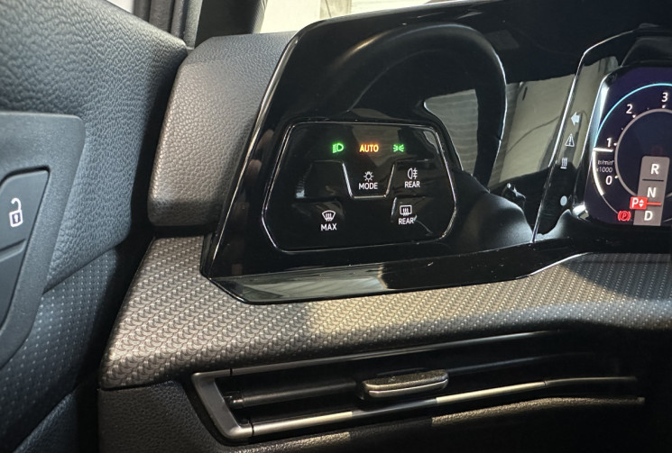 Volkswagen Golf R-Line 2.0 TDI SCR 150 ch DSG7/Entretien complet à jour