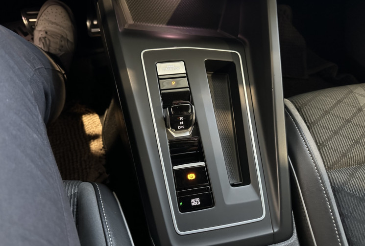 Volkswagen Golf R-Line 2.0 TDI SCR 150 ch DSG7/Entretien complet à jour