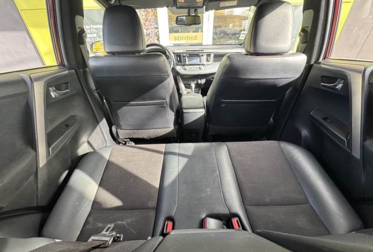 Toyota RAV4 IV Phase 2 2.5 VVTi 16V 197 Hybrid 2WD E-CVT 155 cv Boîte auto