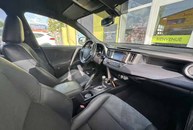 Toyota RAV4 IV Phase 2 2.5 VVTi 16V 197 Hybrid 2WD E-CVT 155 cv Boîte auto