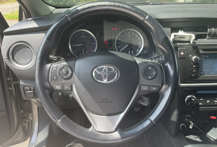 Toyota AURIS 2.0 D4-D SKYBLUE DYNAMIC 124