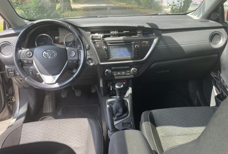 Toyota AURIS 2.0 D4-D SKYBLUE DYNAMIC 124