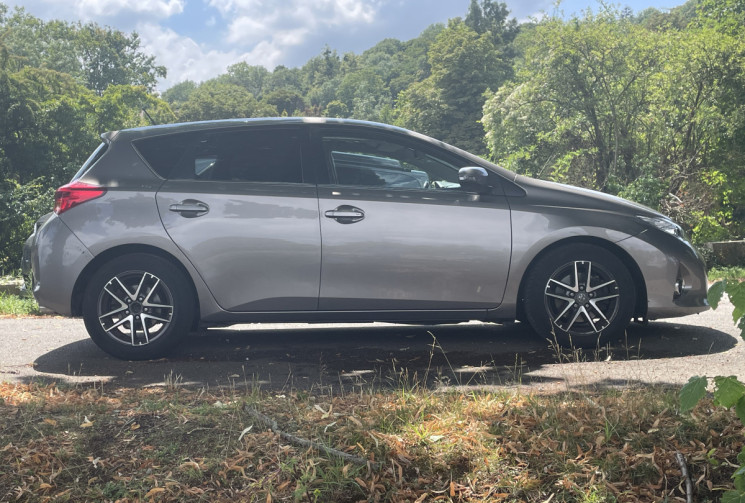 Toyota AURIS 2.0 D4-D SKYBLUE DYNAMIC 124