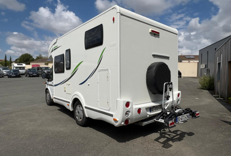 Ford Transit 2.2 CAMPING CAR CHAUSSON BEST OF 04 / GARANTIE 12 MOIS 