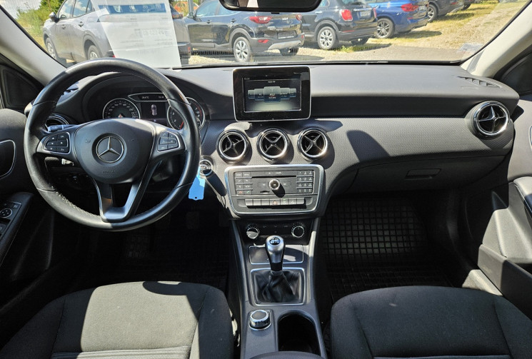 Mercedes Classe A 180 (W176) 1.6 122 INTUITION
