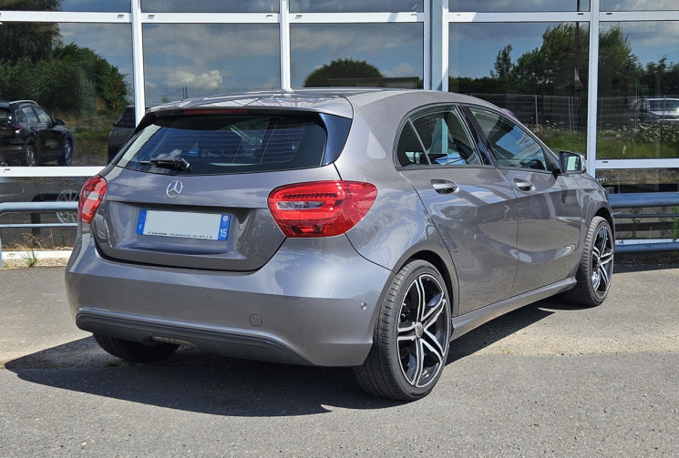 Mercedes Classe A 180 (W176) 1.6 122 INTUITION