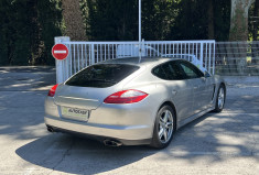 Porsche Panamera V6 3.0 D 250 Tiptronic / Suivi Porsche / Toit Ouvrant / Caméra / Bose / Attelage 