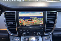 Porsche Panamera V6 3.0 D 250 Tiptronic / Suivi Porsche / Toit Ouvrant / Caméra / Bose / Attelage 