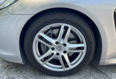 Porsche Panamera V6 3.0 D 250 Tiptronic / Suivi Porsche / Toit Ouvrant / Caméra / Bose / Attelage 