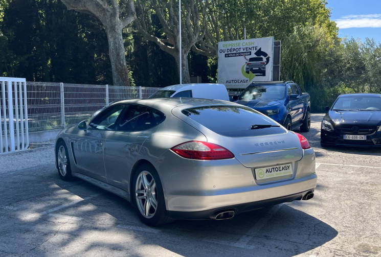 Porsche Panamera V6 3.0 D 250 Tiptronic / Suivi Porsche / Toit Ouvrant / Caméra / Bose / Attelage 