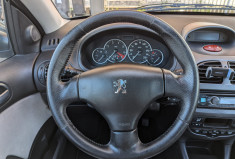 Peugeot 206  1.6 i 16V 110  / IDEAL JEUNE CONDUCTEUR / GARANTIE 12 MOIS