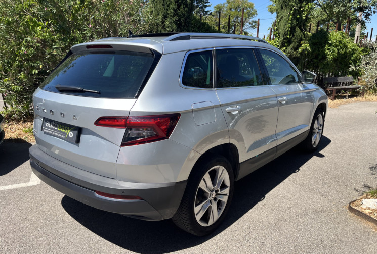 Skoda Karoq 1.5 TSI ACT 150ch Style DSG / TOIT OUVRANT / SIÈGES ÉLECTRIQUES CHAUFFANTS