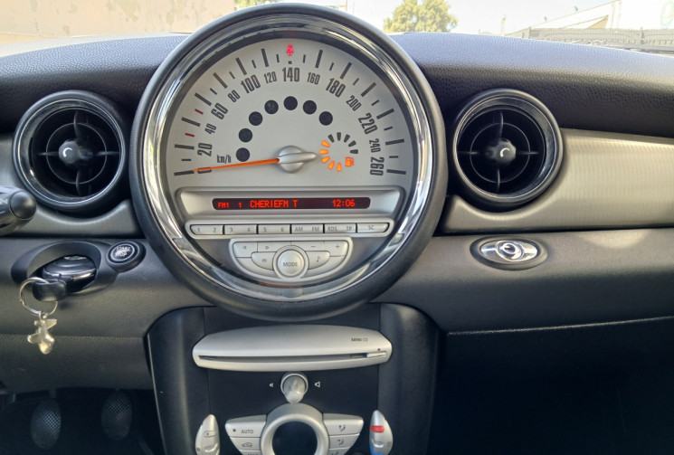 Mini MINI CABRIOLET 2 (R57) Cabriolet LCI Cooper 1.6 i 16V 122 PACK CHILI