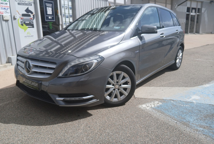 Mercedes Classe B 180 1.6 i 16V 7G-DCT 122 Design 