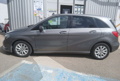 Mercedes Classe B 180 1.6 i 16V 7G-DCT 122 Design 