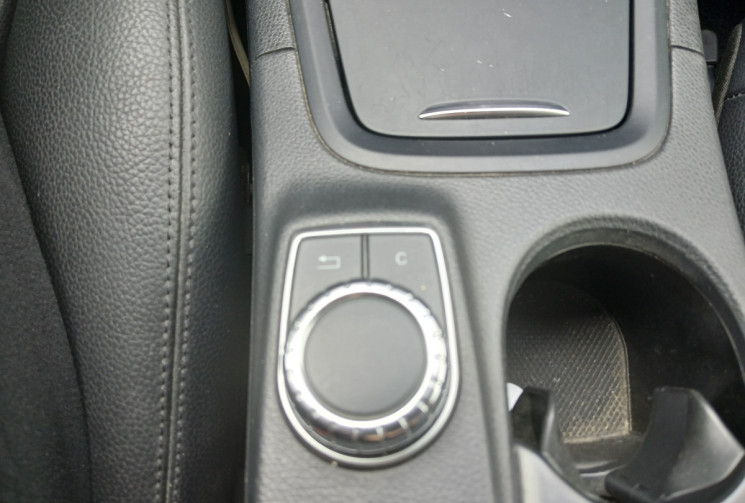 Mercedes Classe B 180 1.6 i 16V 7G-DCT 122 Design 