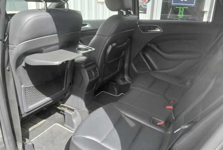 Mercedes Classe B 180 1.6 i 16V 7G-DCT 122 Design 