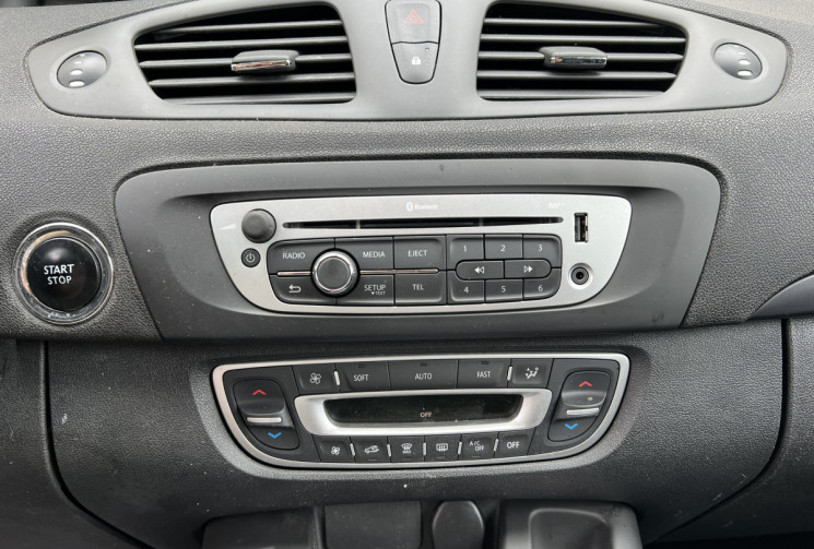 Renault Scénic Phase 2 1.5 dCi Energy eco2 110 CH LIMITED