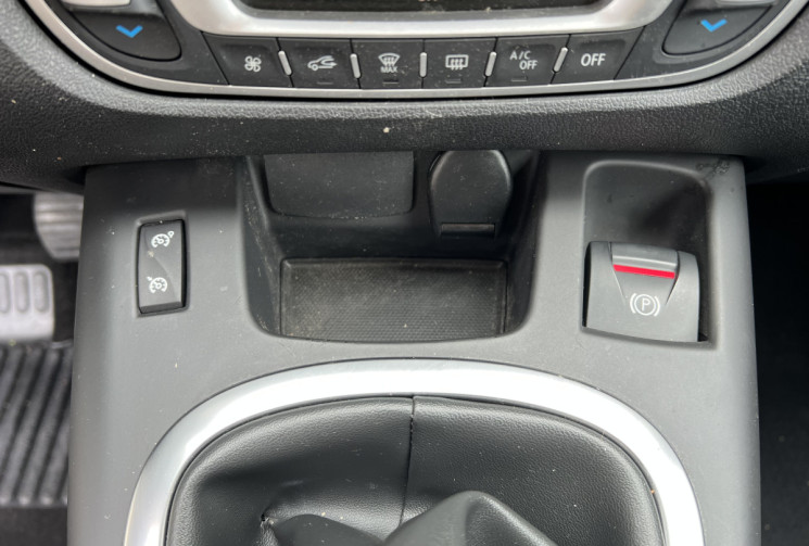 Renault Scénic Phase 2 1.5 dCi Energy eco2 110 CH LIMITED